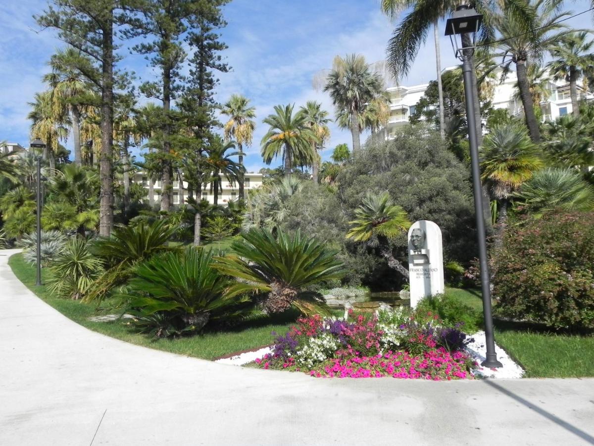 Centralissimo Trilocale Su Due Piani - Flavio House Sanremo Bagian luar foto